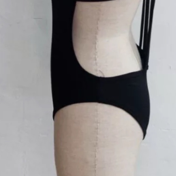 🔹New🔹Multi-String Back Monokini - Picture 3 of 4